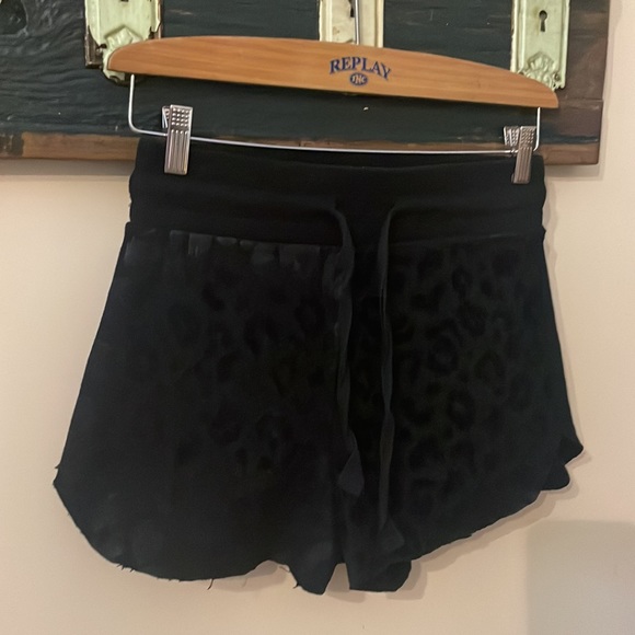 John John Black Burn-out Animal Print Jogging Shorts Size Small - Picture 6 of 15
